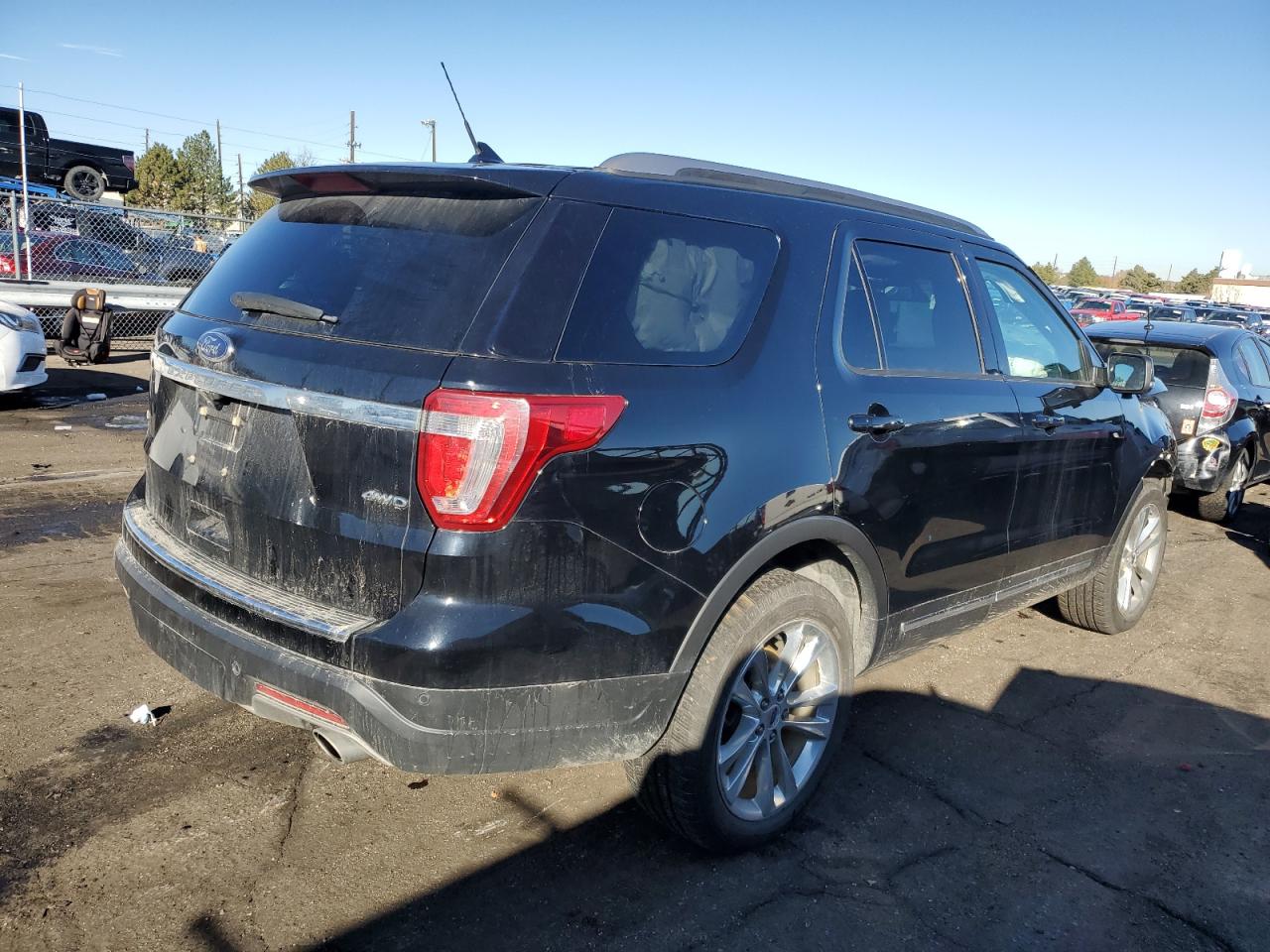 VIN 1FM5K8D80JGC67819 2018 FORD EXPLORER no.3