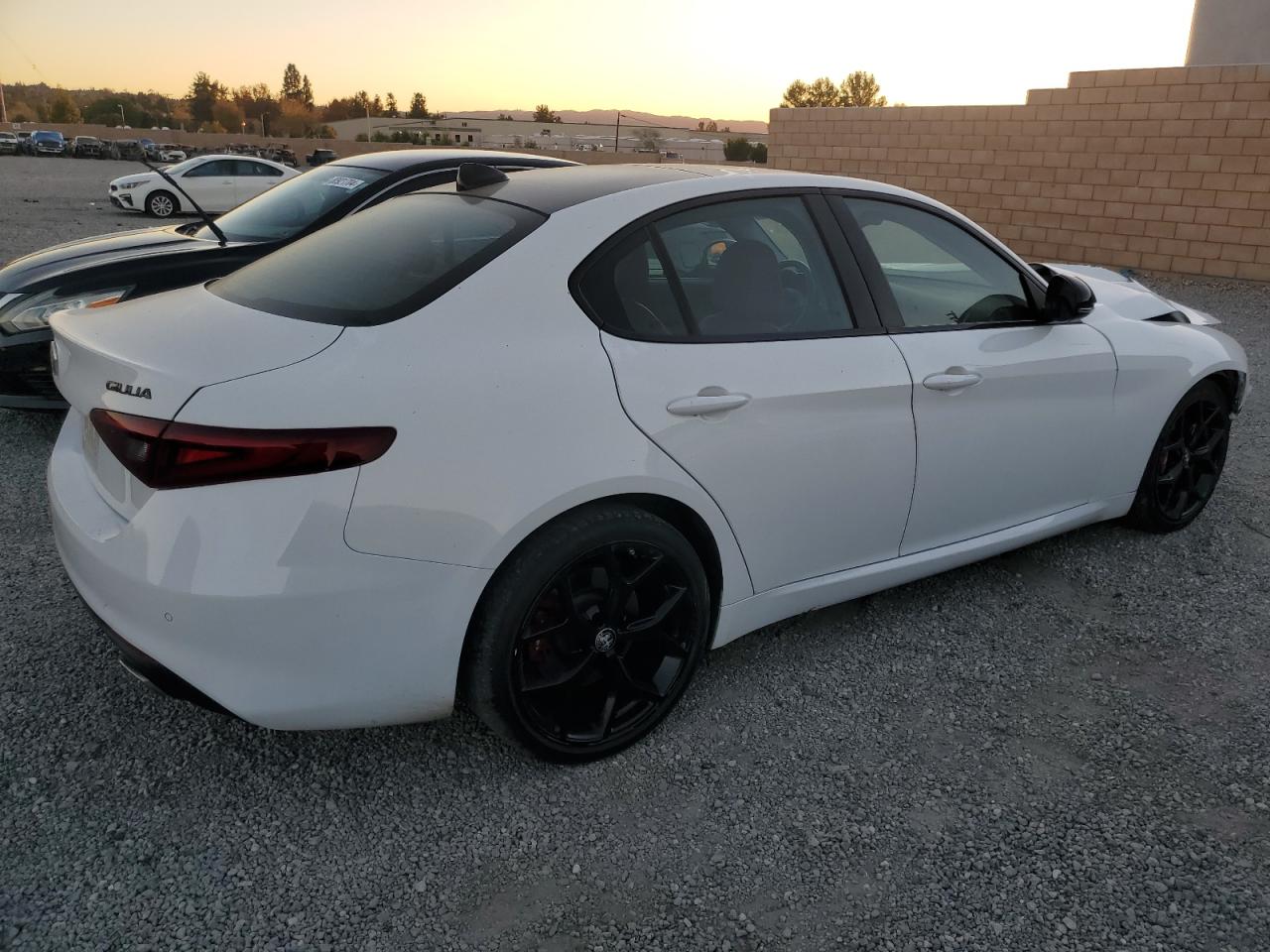2021 Alfa Romeo Giulia - Image 3