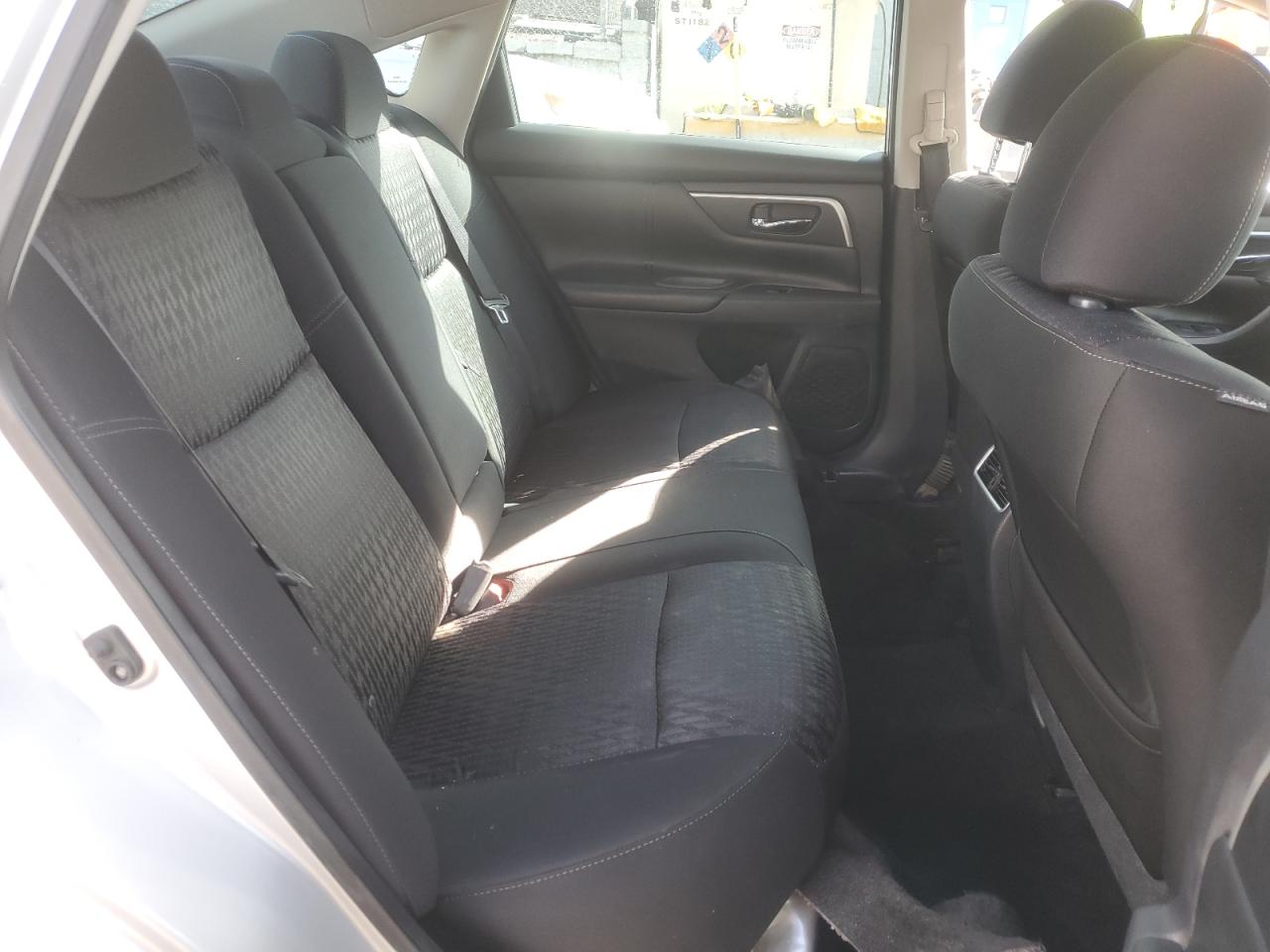 2016 Nissan Altima - Image 10