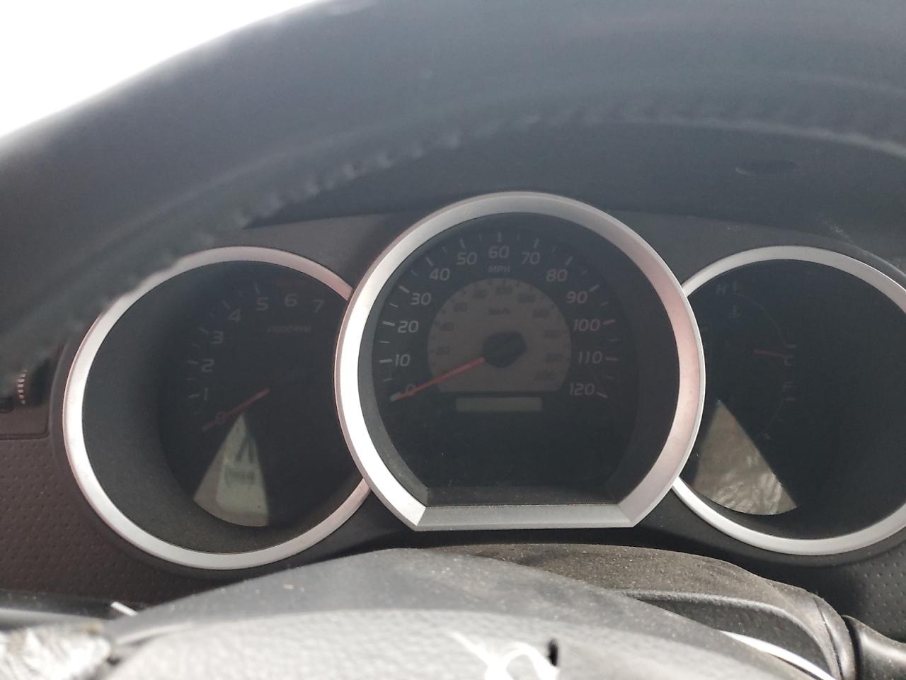 2006 Toyota Tacoma - Image 9