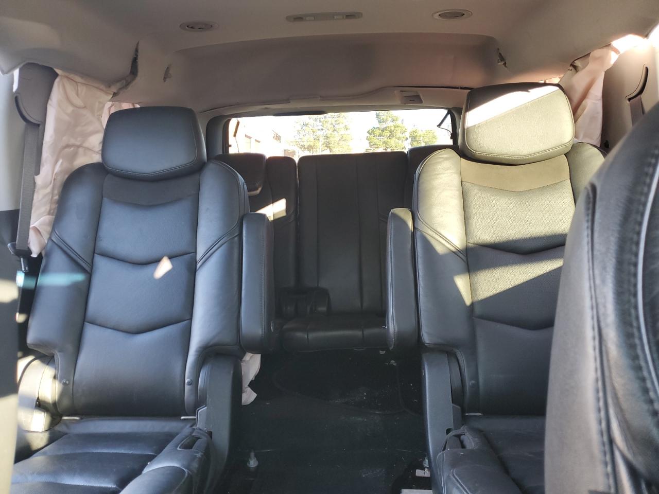 2015 Chevrolet Tahoe - Image 10