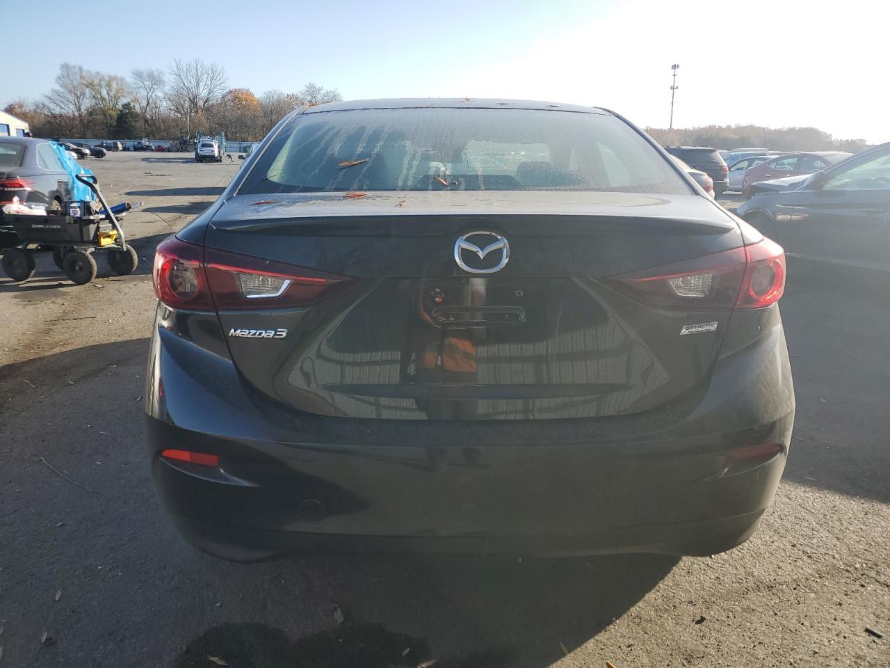 2018 Mazda 3 Touring VIN: 3MZBN1V32JM206984 Lot: 79496734