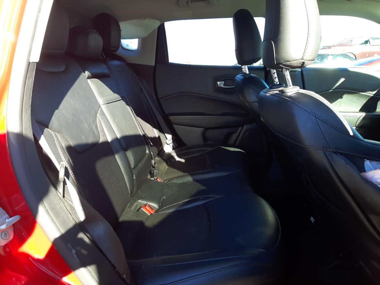 2019 Jeep Compass - Image 11