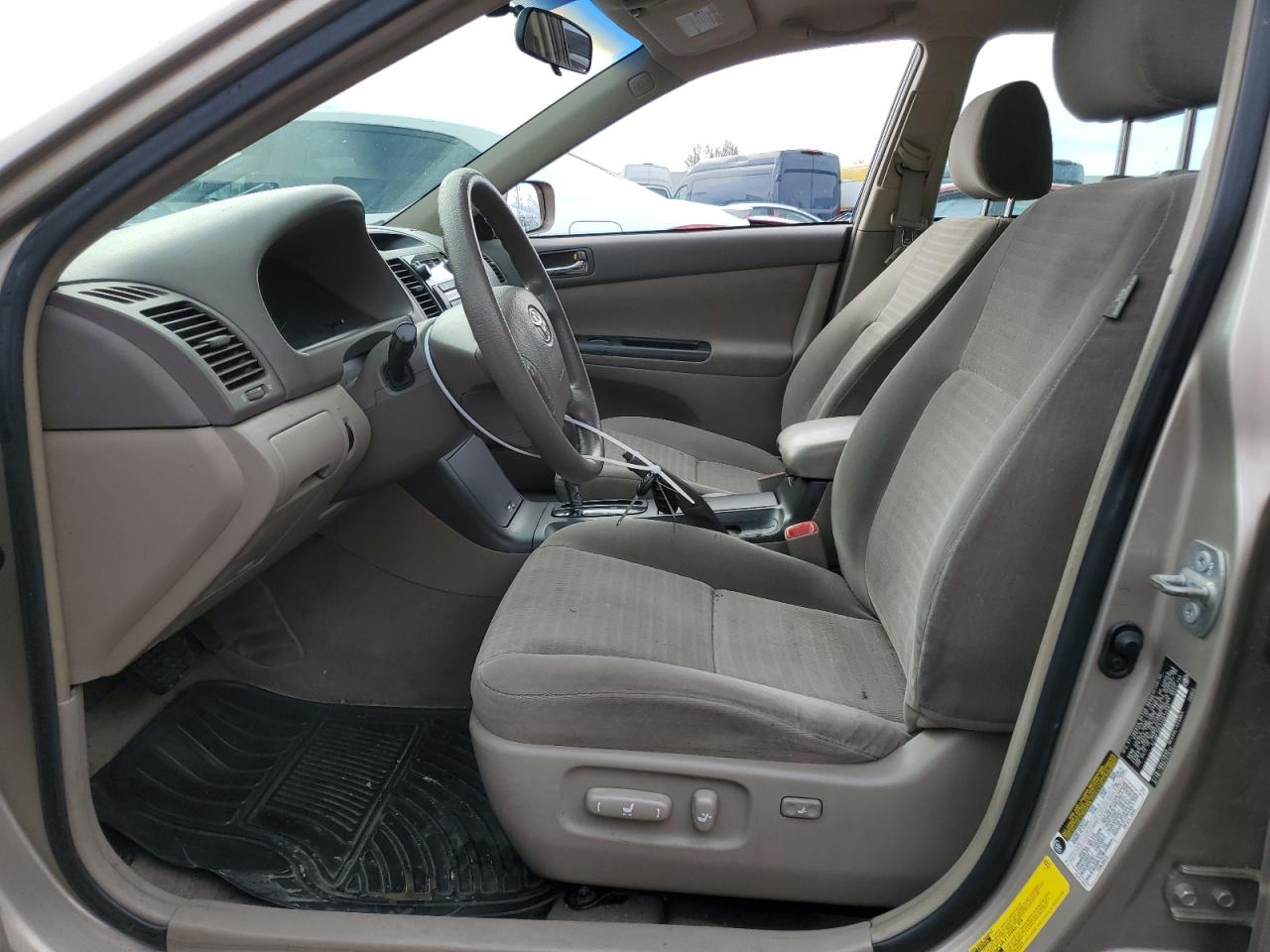 2005 Toyota Camry - Image 7