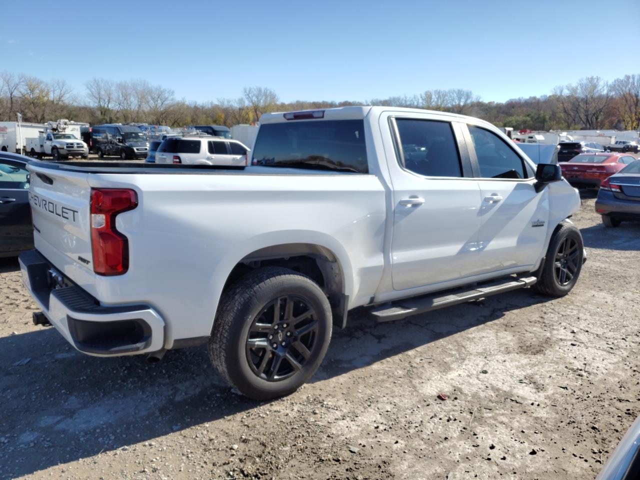 2022 Chevrolet Silverado - Image 3
