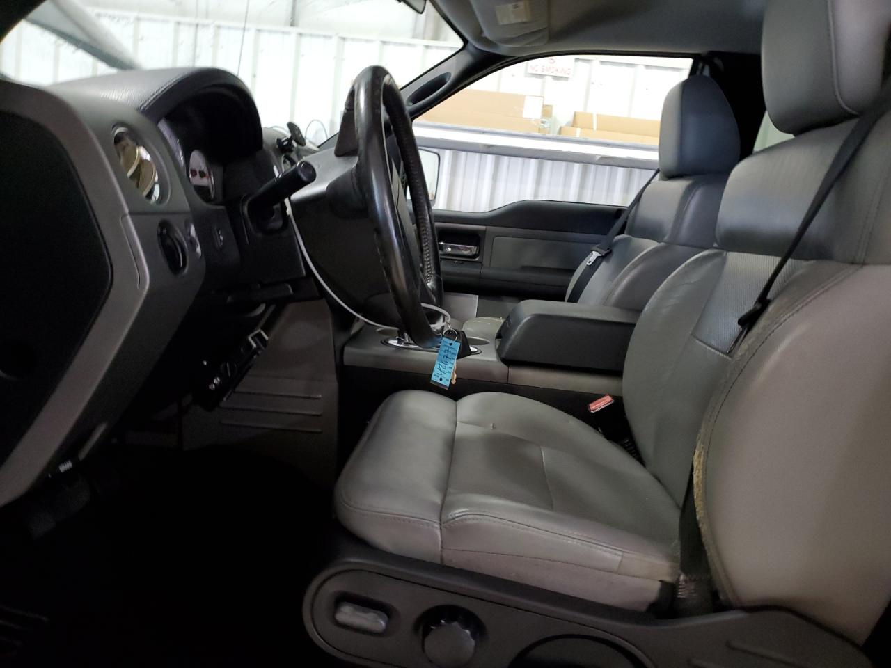2004 Ford F-150 - Image 7