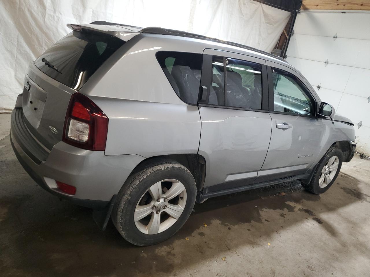 VIN 1C4NJDEB8FD183623 2015 JEEP COMPASS no.3