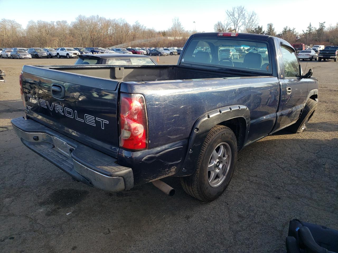 2005 Chevrolet Silverado - Image 3