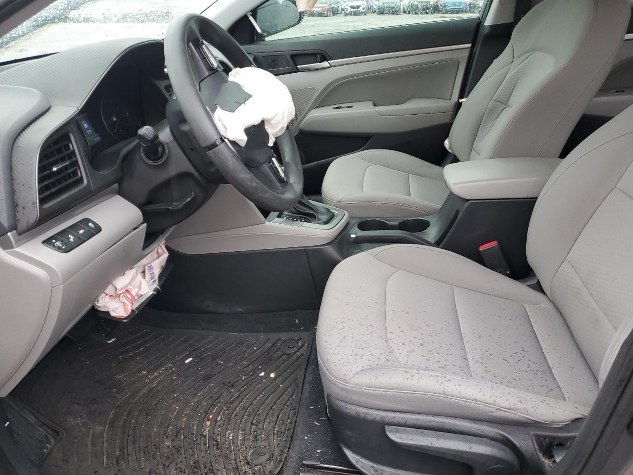 2019 Hyundai Elantra - Image 7