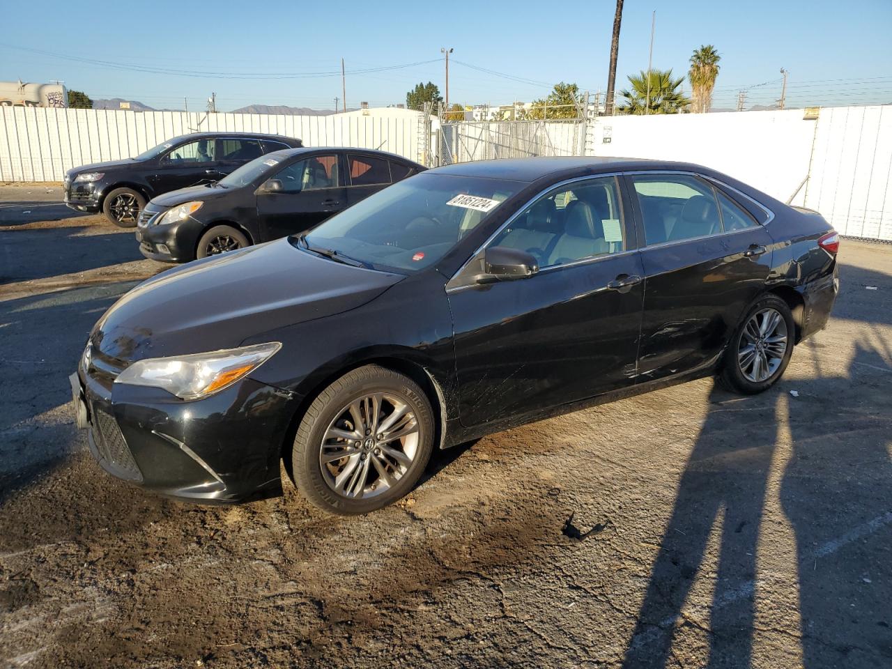 VIN 4T1BF1FK4HU763337 2017 TOYOTA CAMRY no.1