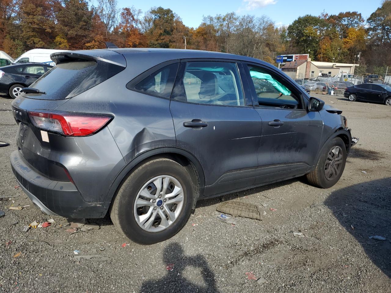 2022 Ford Escape - Image 3