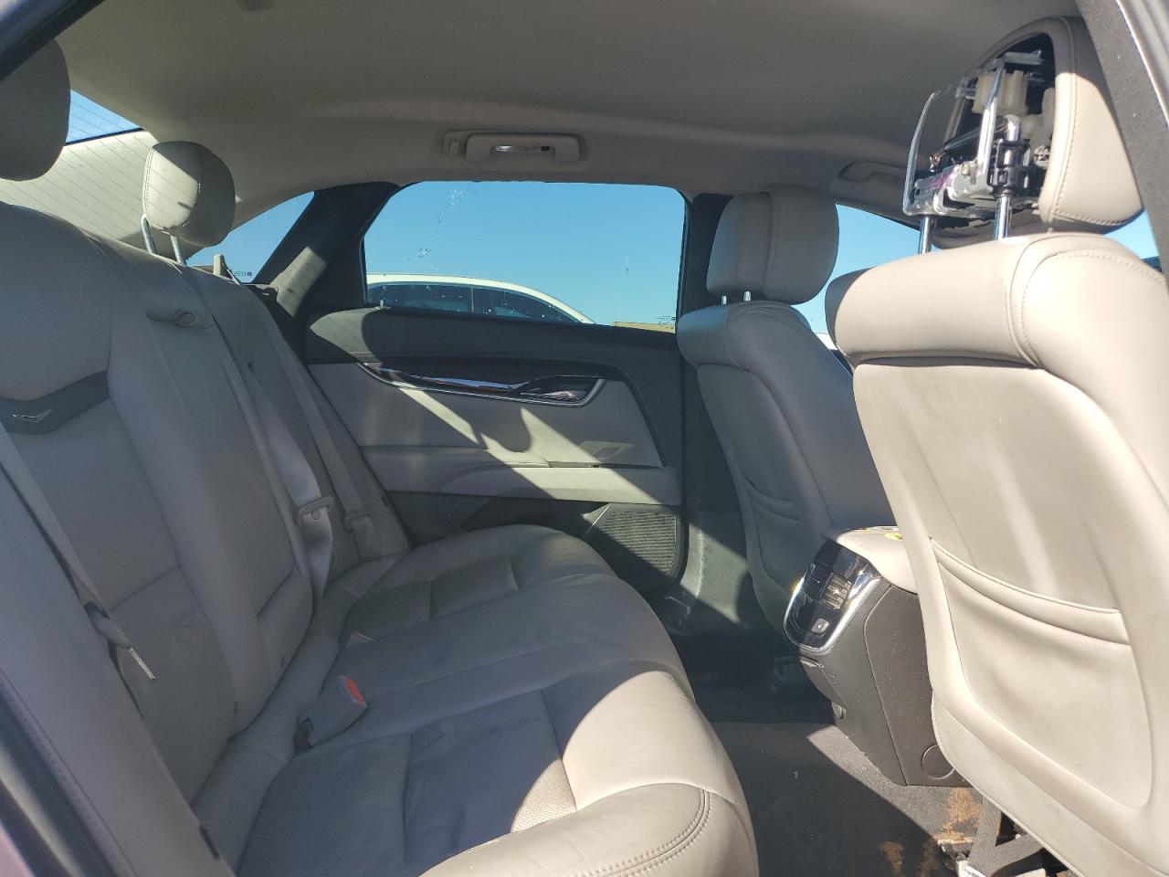 2013 Cadillac XTS - Image 10