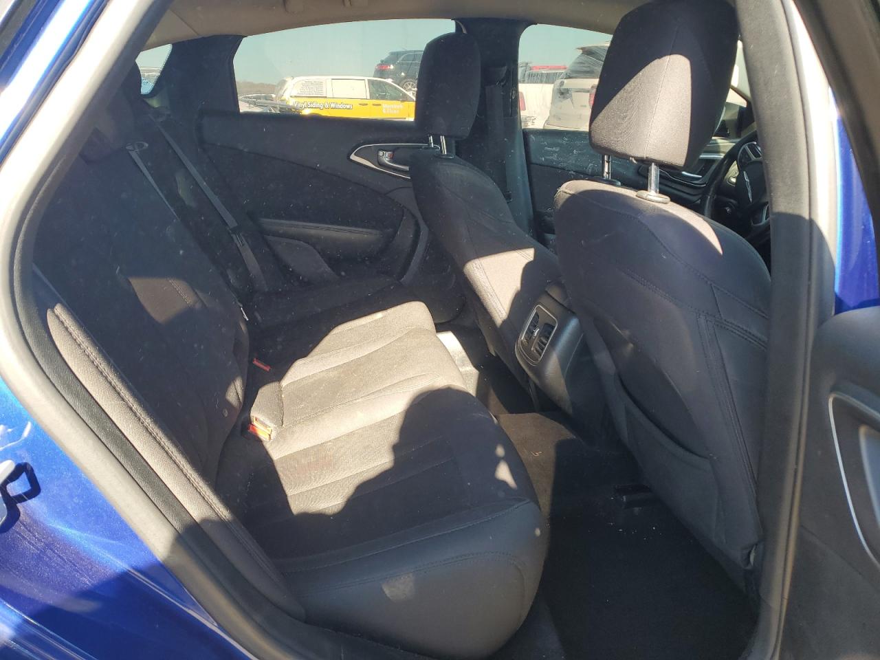 2015 Chrysler 200 - Image 11
