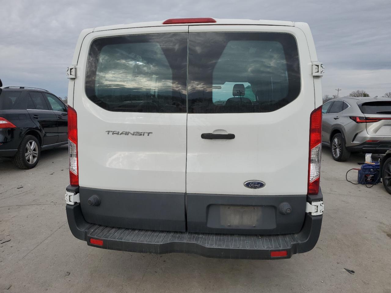 2015 Ford Transit - Image 6