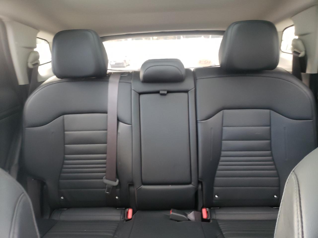 2023 Kia Sportage - Image 10