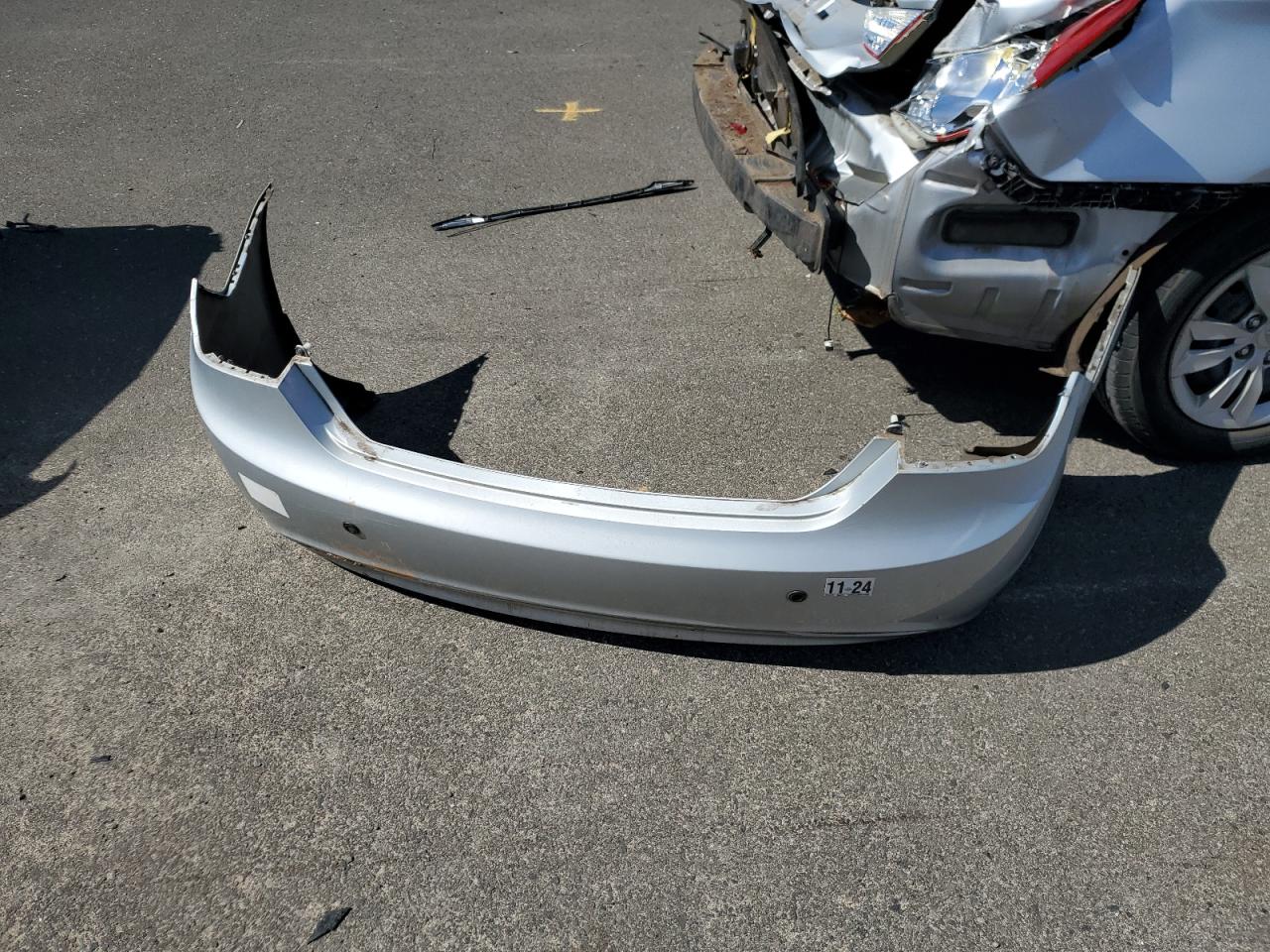 2011 Hyundai Sonata - Image 12