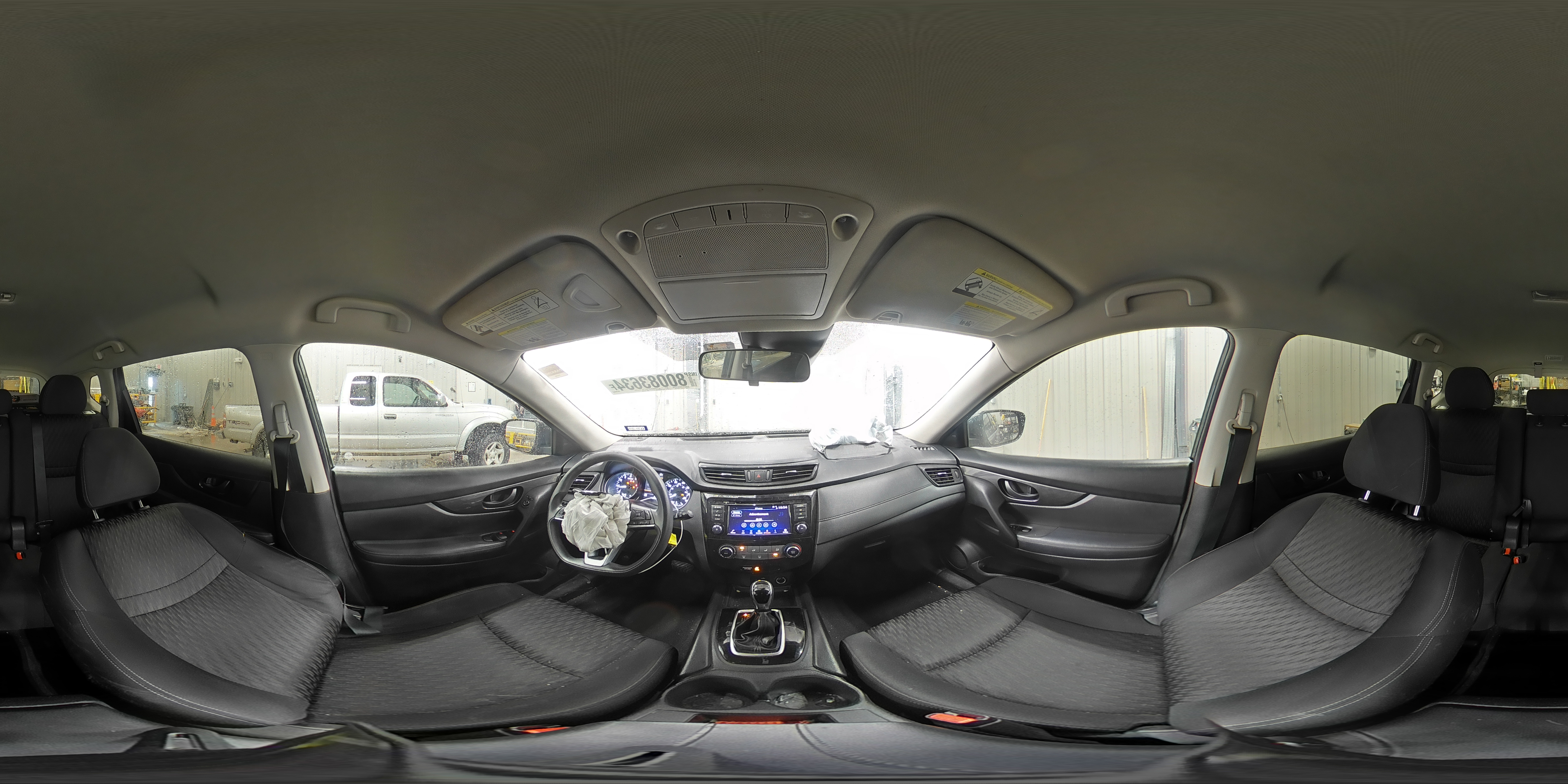 2019 Nissan Rogue - Image 14