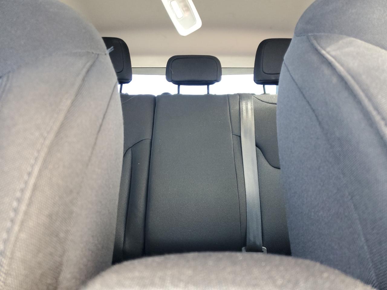 2018 Jeep Renegade - Image 10