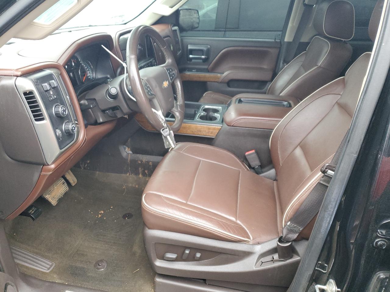 2015 Chevrolet Silverado - Image 7