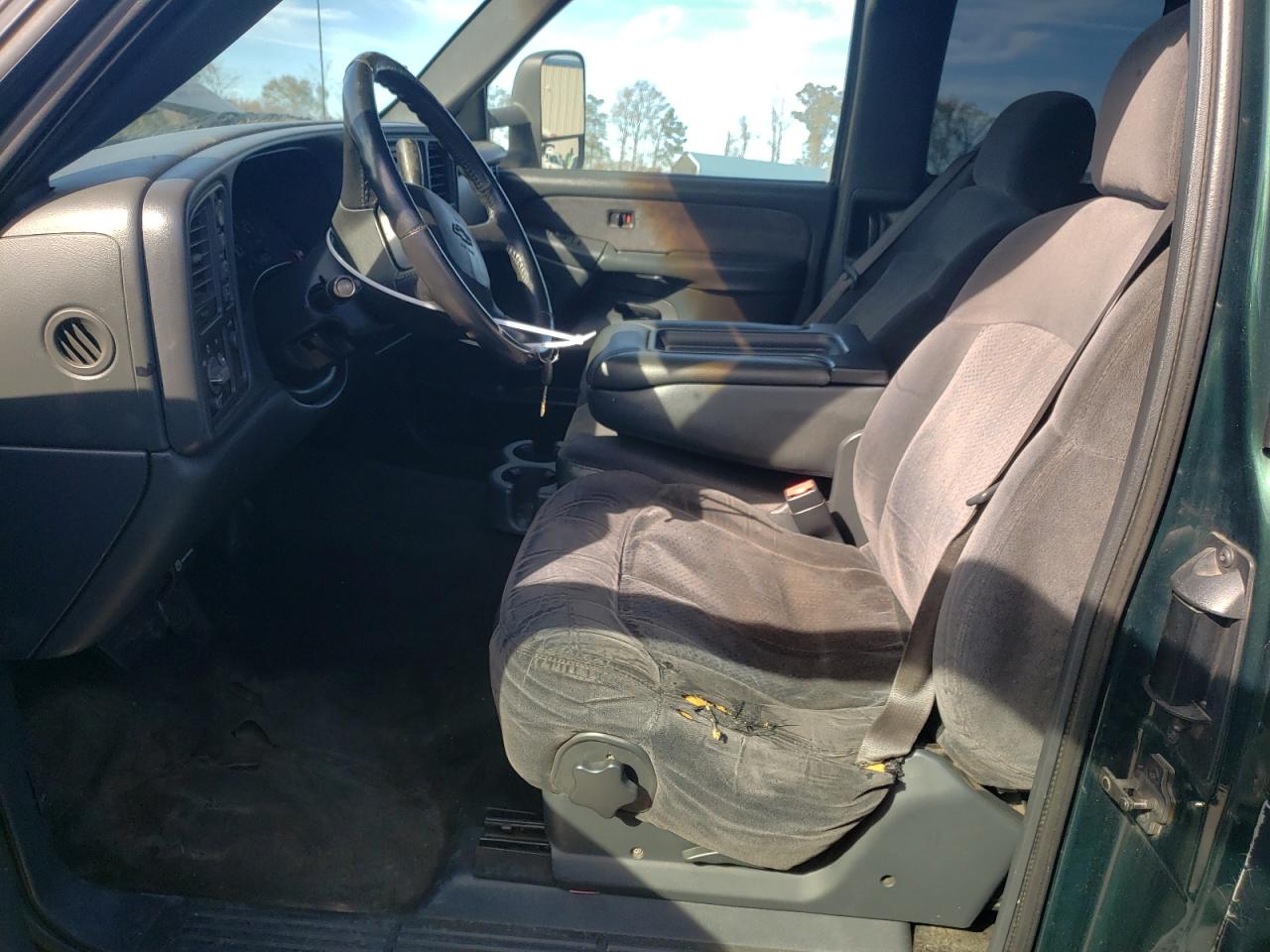 2002 Chevrolet Silverado - Image 7