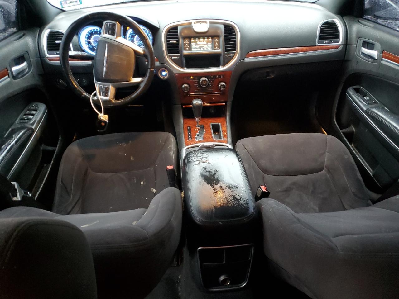 2012 Chrysler 300 - Image 8
