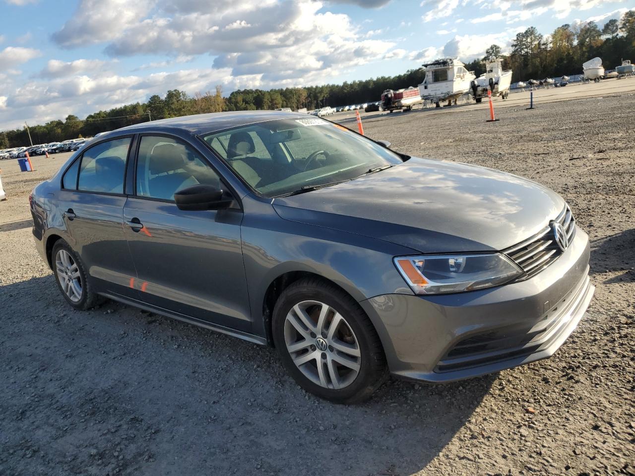 2015 Volkswagen Jetta - Image 4