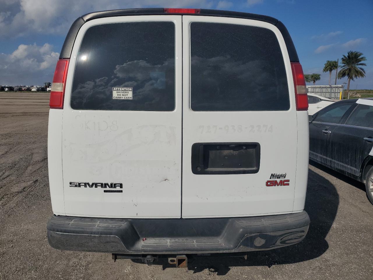 2014 GMC Savana - Image 6
