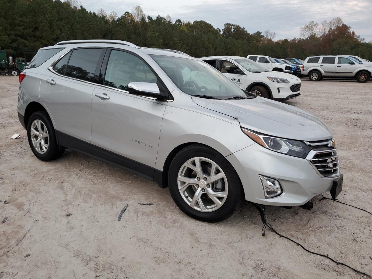 2020 Chevrolet Equinox - Image 4