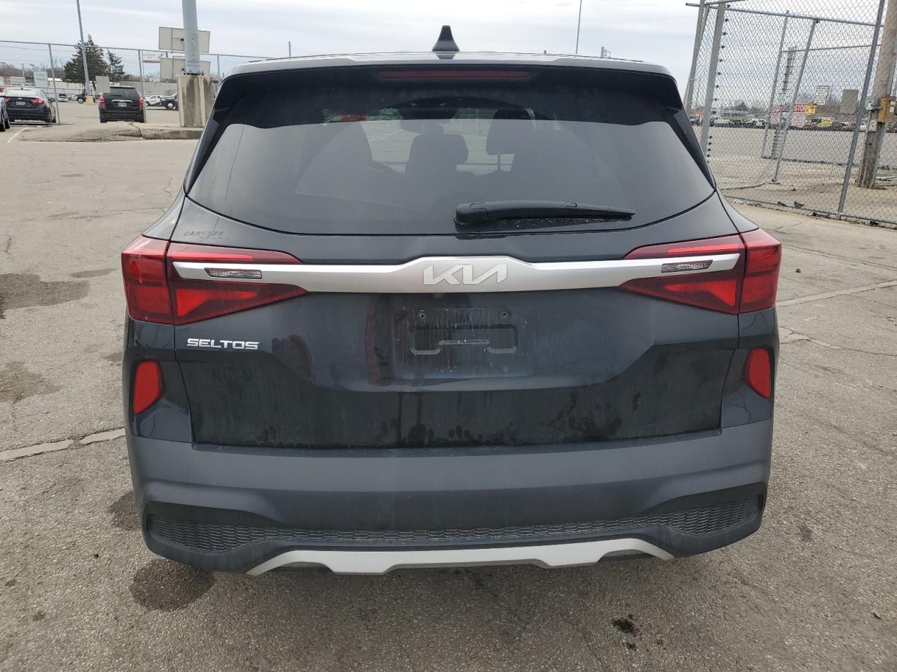 2022 Kia Seltos Lx VIN: KNDEPCAA9N7235506 Lot: 82609334