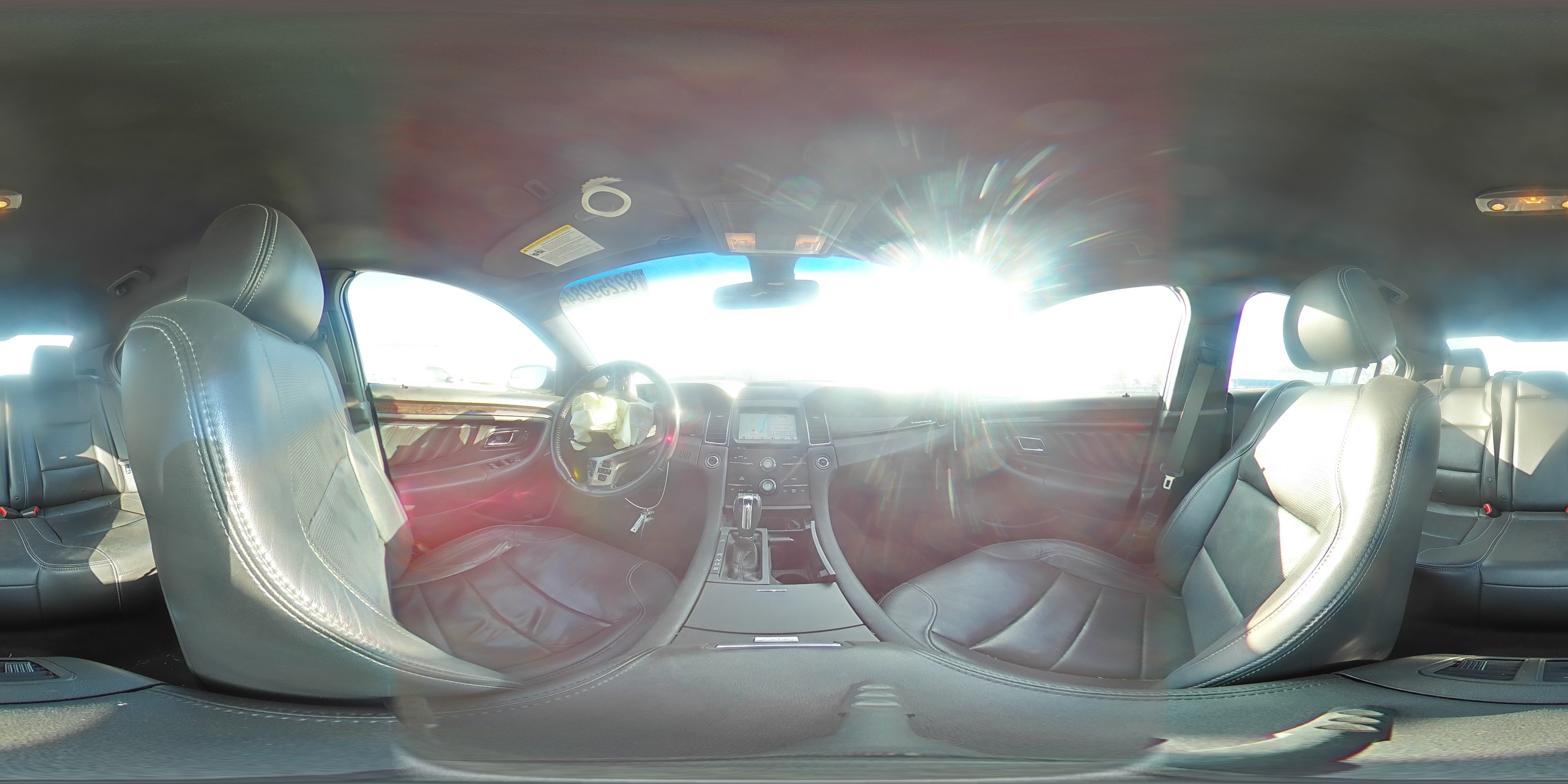 2016 Ford Taurus - Image 12