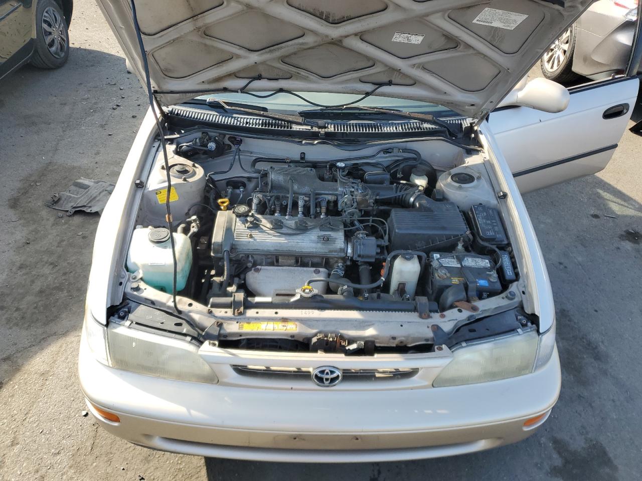 1997 Toyota Corolla Dx VIN: 2T1BB02E2VC194748 Lot: 81277194