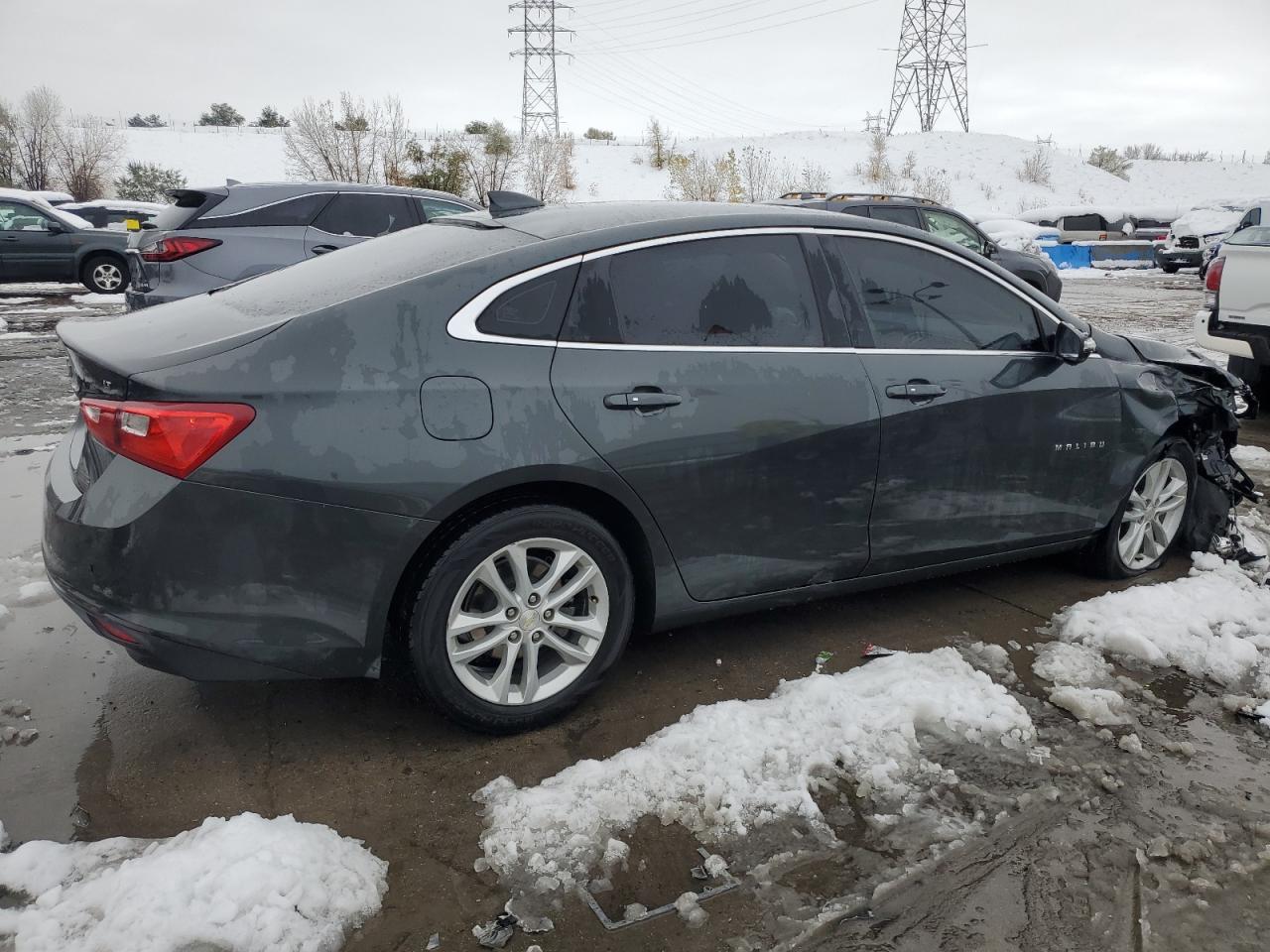 2016 Chevrolet Malibu - Image 3