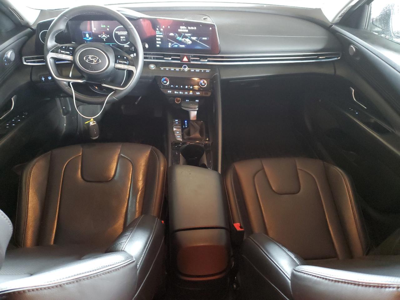 2023 Hyundai Elantra - Image 8