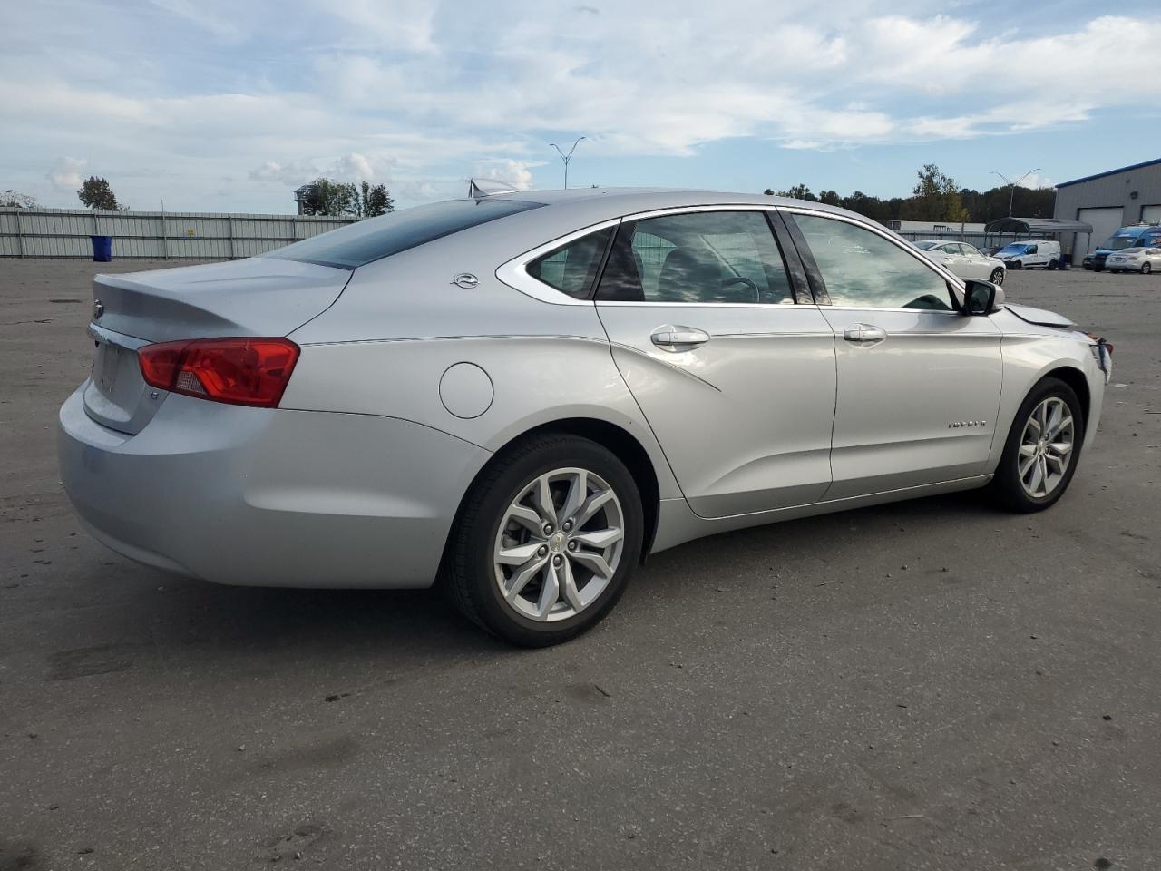 2018 Chevrolet Impala - Image 3