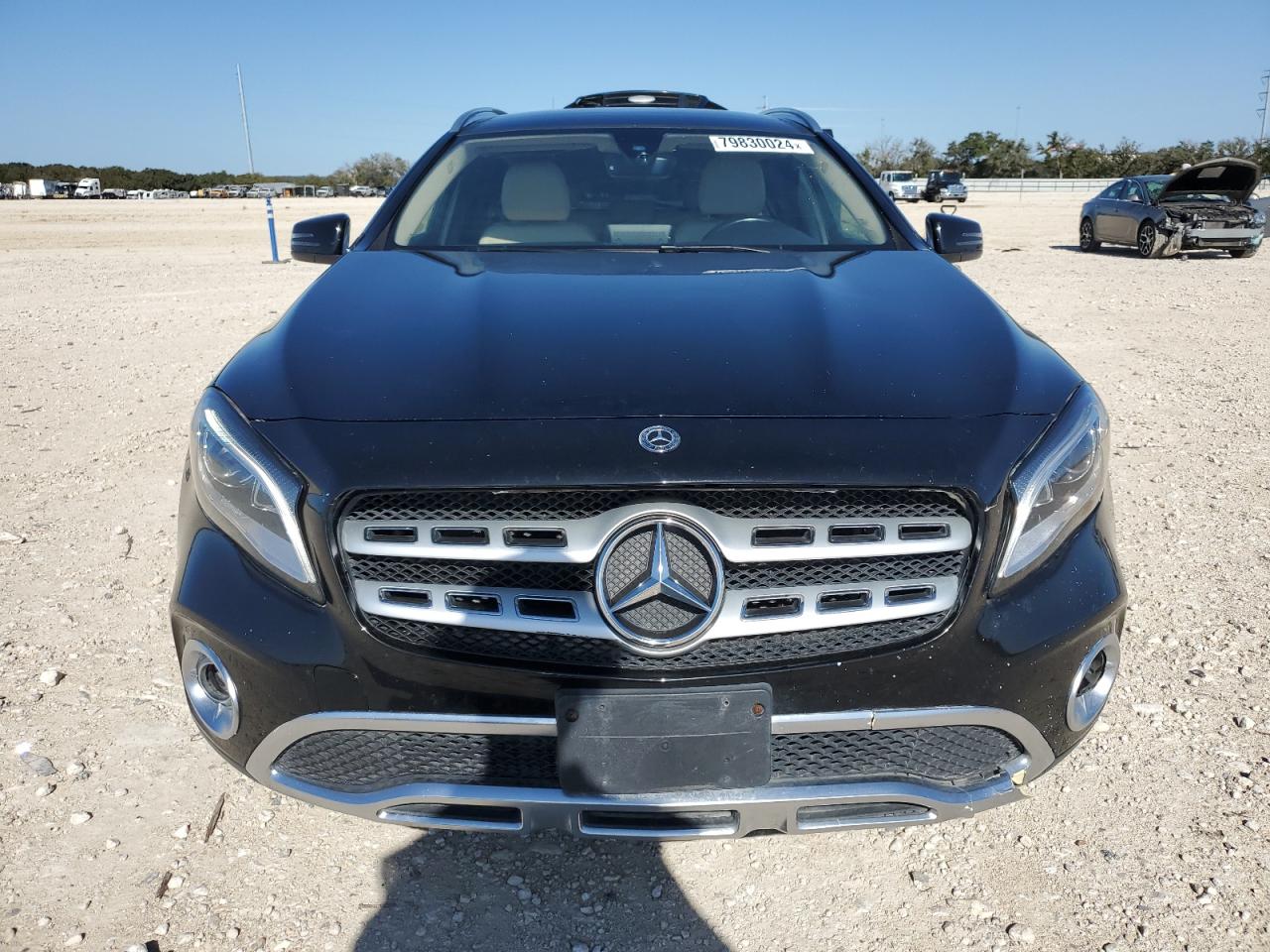 VIN WDCTG4EBXKJ553076 2019 MERCEDES-BENZ GLA-CLASS no.5