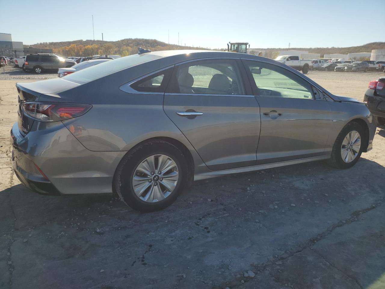 2019 Hyundai Sonata - Image 3
