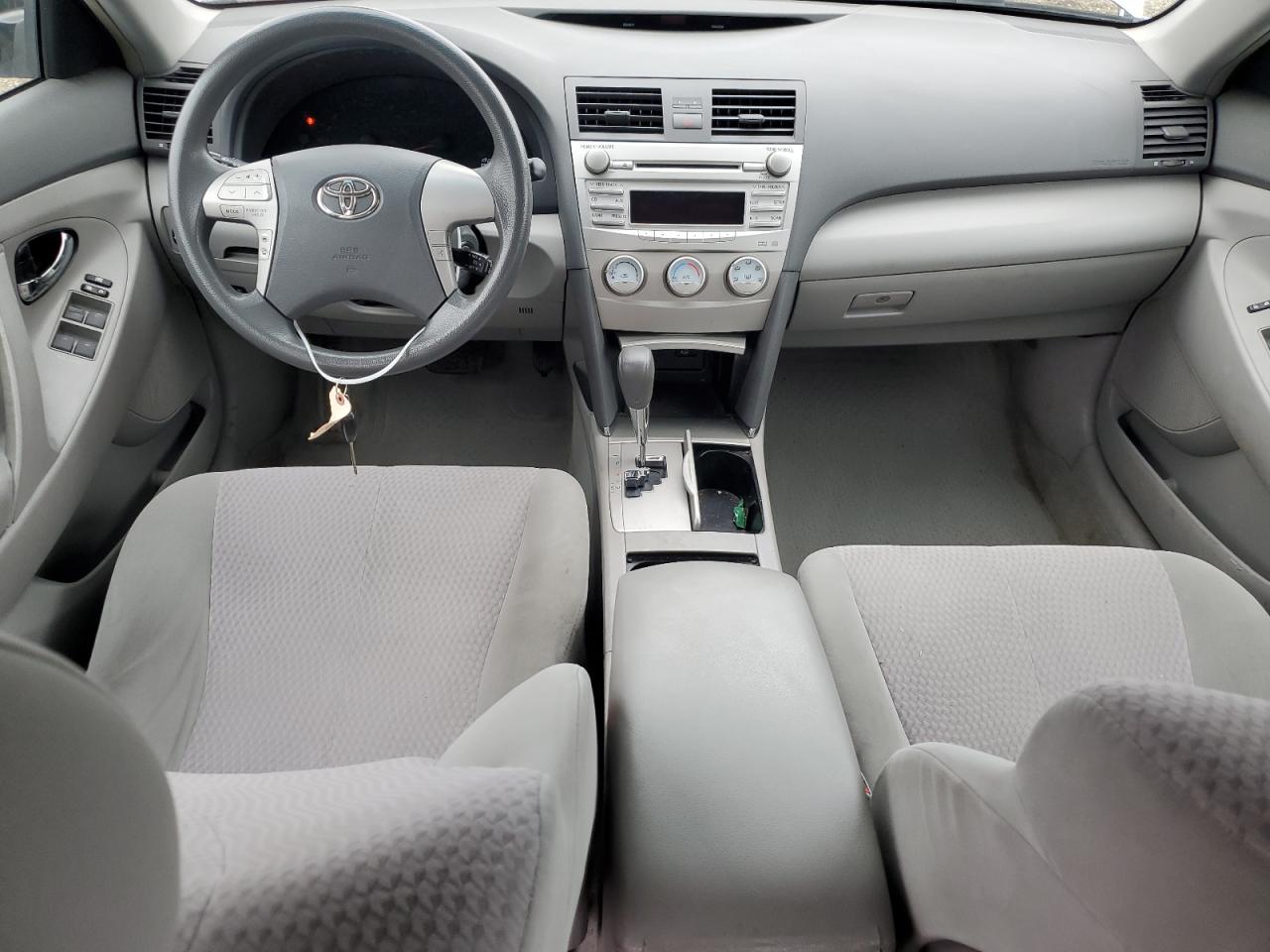 2011 Toyota Camry - Image 8