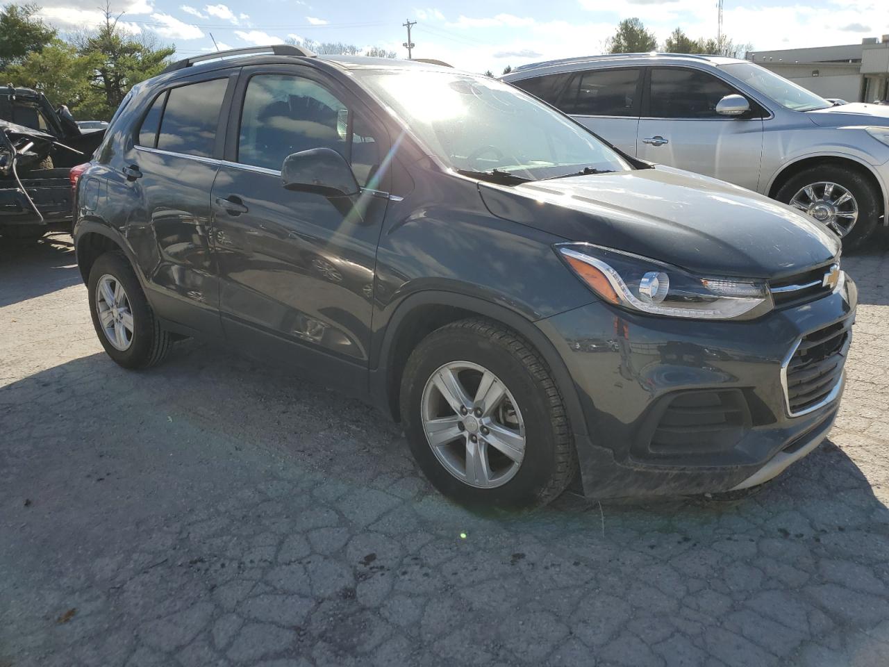 2017 Chevrolet Trax - Image 4
