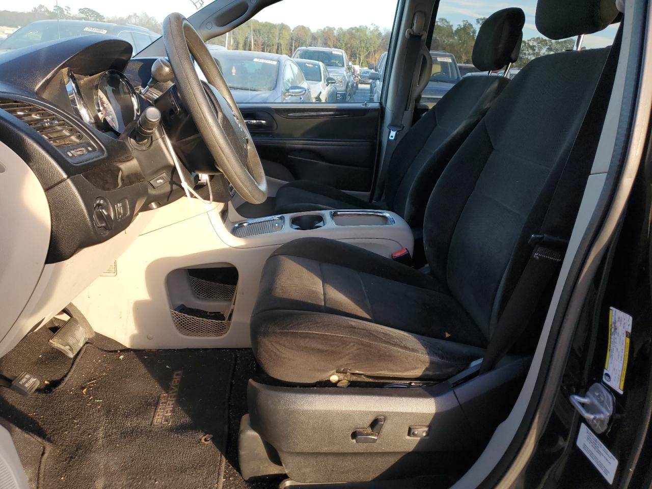 2012 Dodge Caravan - Image 7