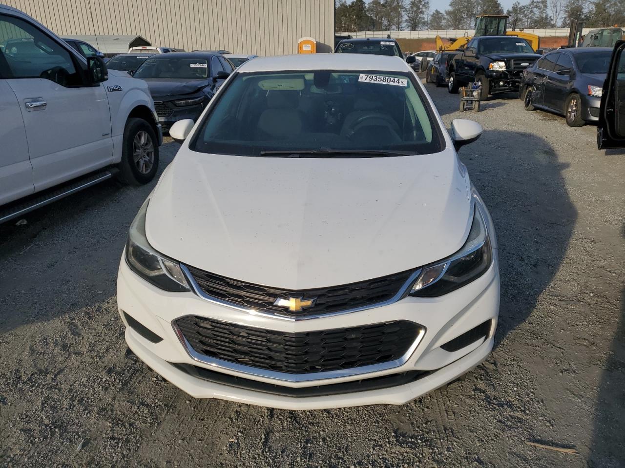 2017 Chevrolet Cruze - Image 5