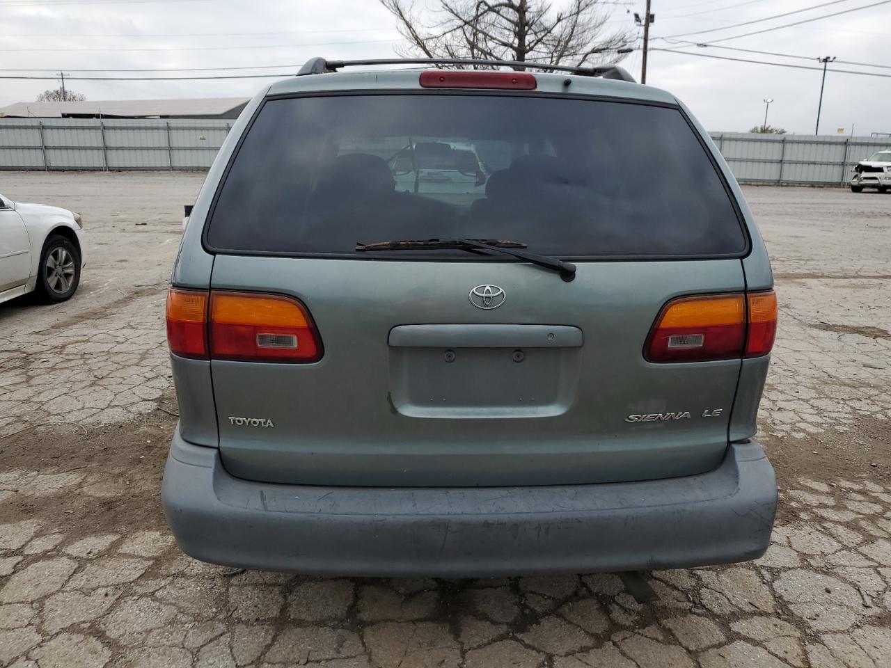 2000 Toyota Sienna Le VIN: 4T3ZF13C0YU263596 Lot: 80775074