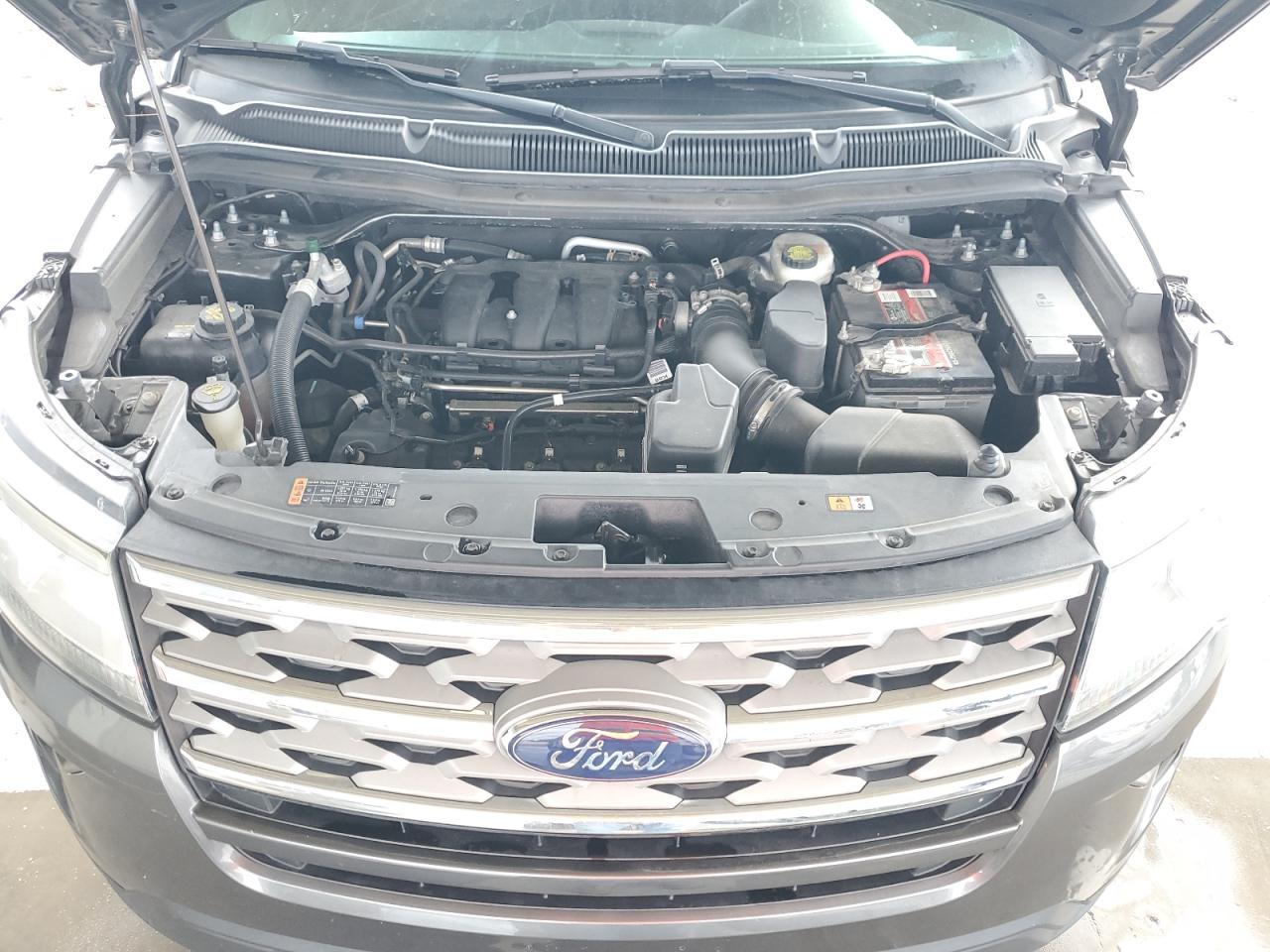 2019 Ford Explorer - Image 13