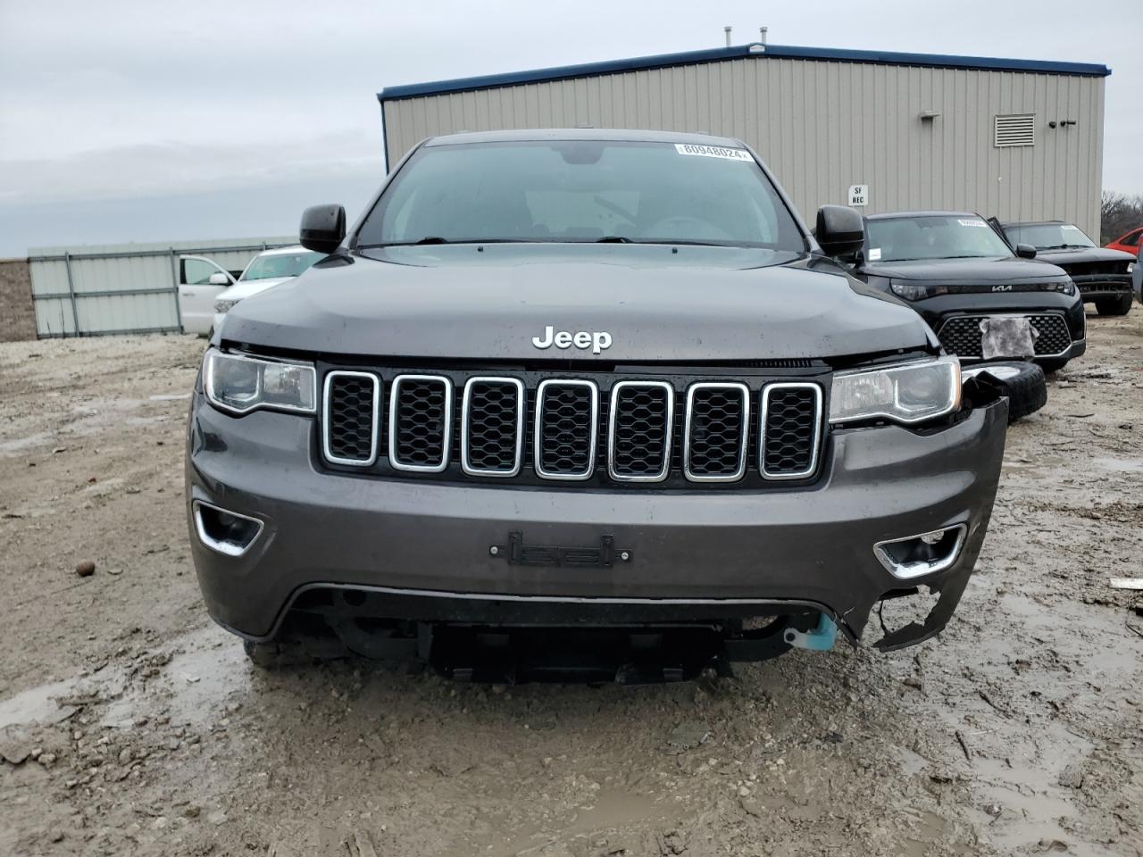 2017 Jeep Grand Cherokee - Image 5
