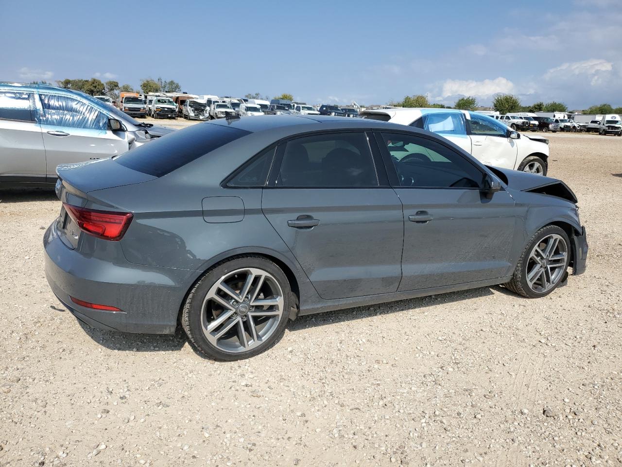 VIN WAUAUGFF8KA084611 2019 AUDI A3 no.3