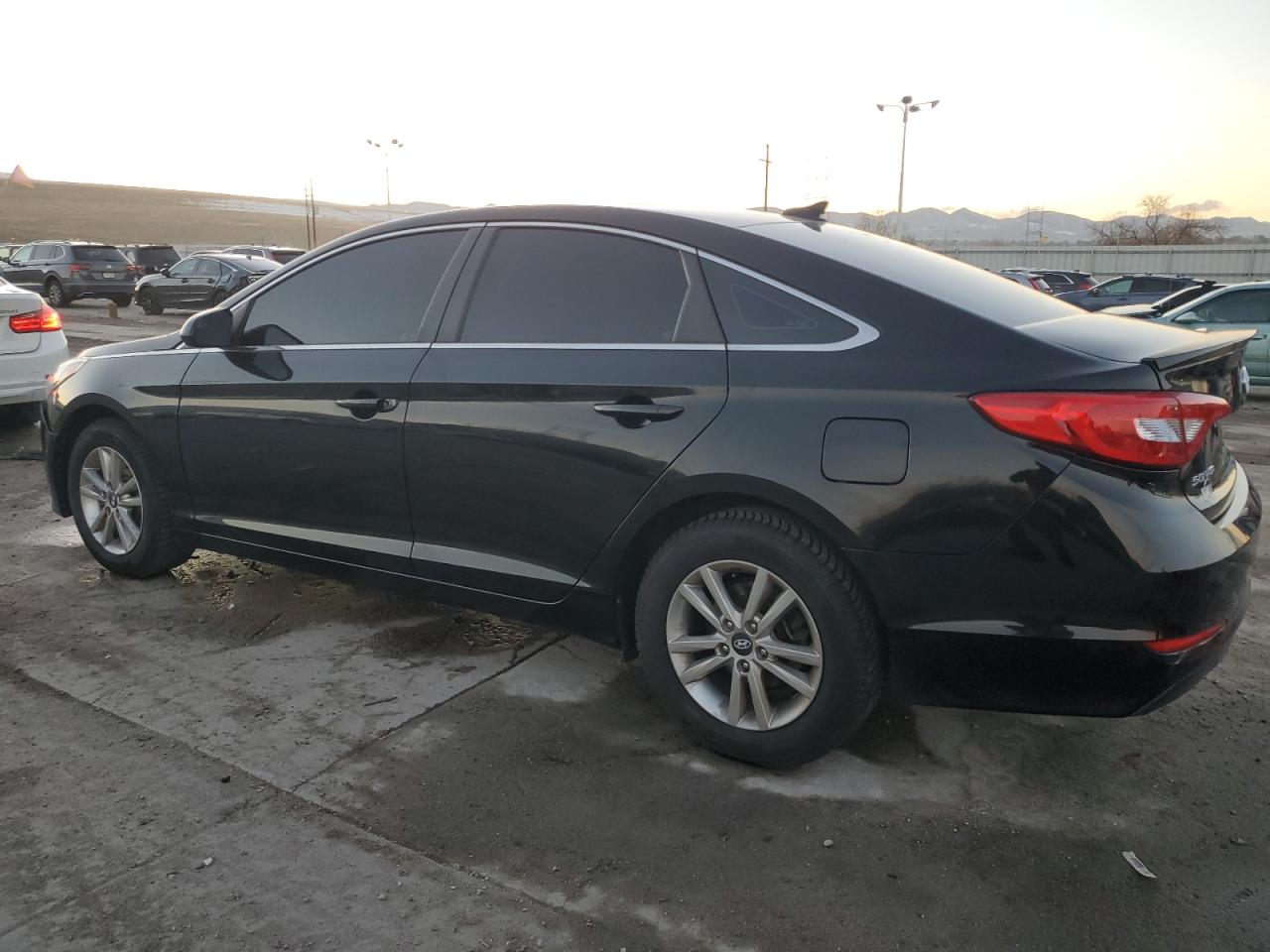 2015 Hyundai Sonata - Image 2