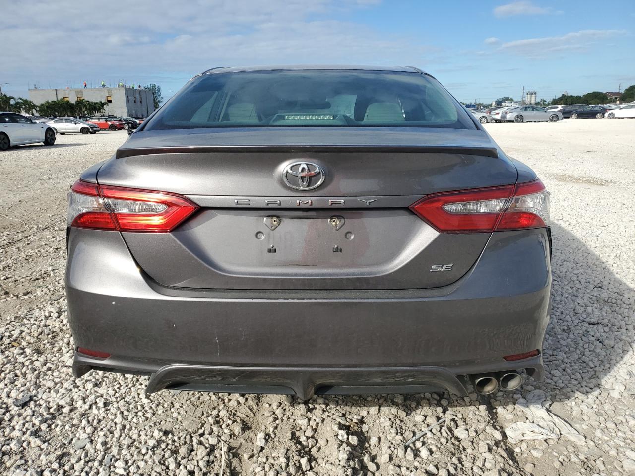 VIN 4T1B11HK7JU117503 2018 TOYOTA CAMRY no.6