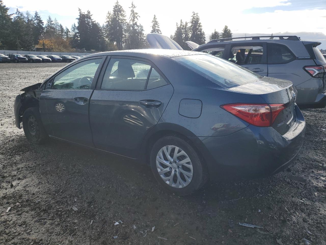 VIN 2T1BURHE3JC067345 2018 TOYOTA COROLLA no.2