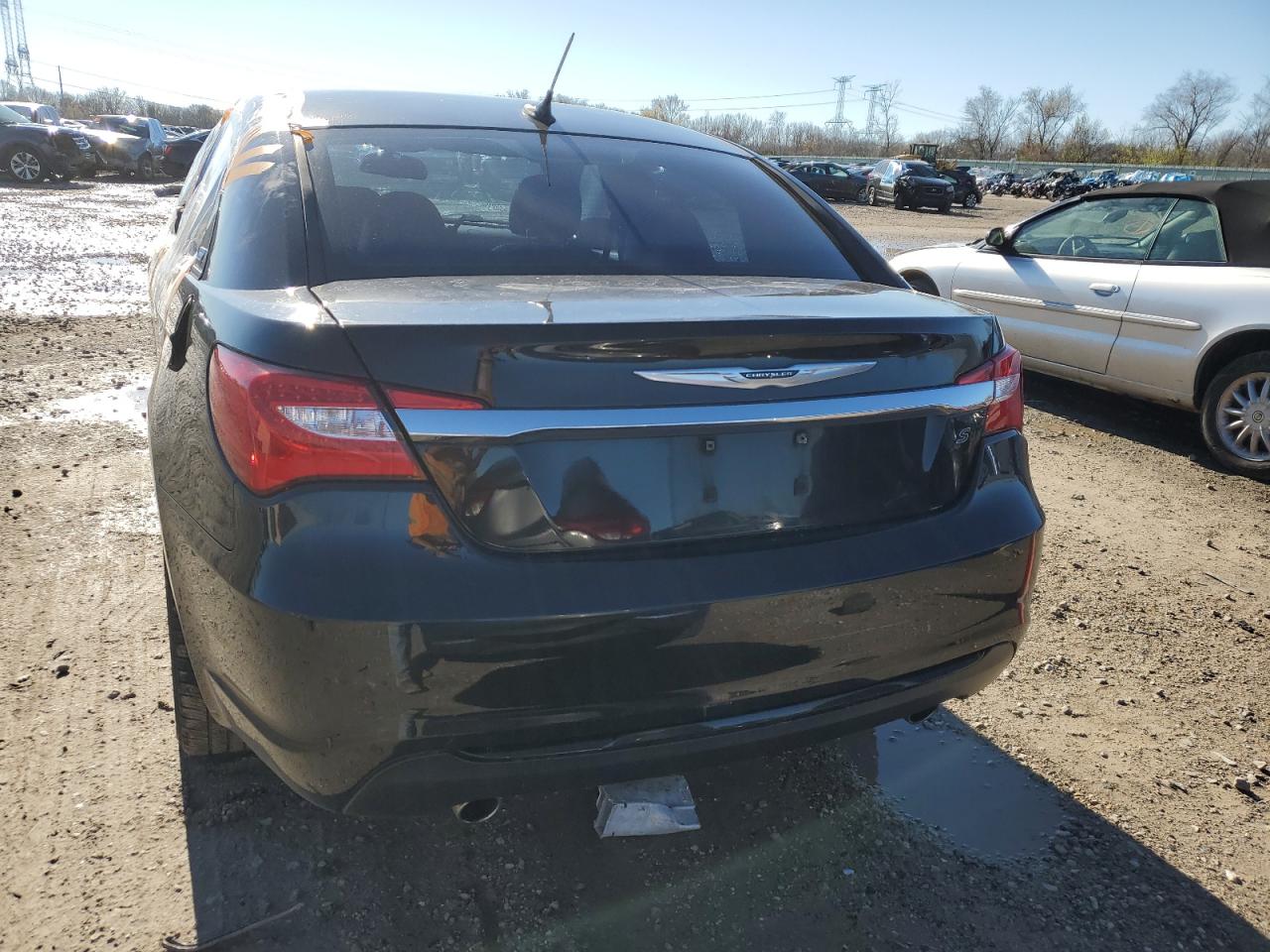2012 Chrysler 200 - Image 6