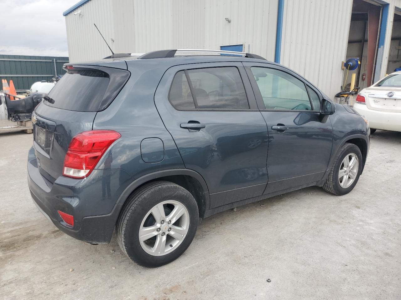 2021 Chevrolet Trax - Image 3