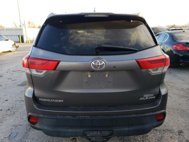  TOYOTA HIGHLANDER 2018 Szary